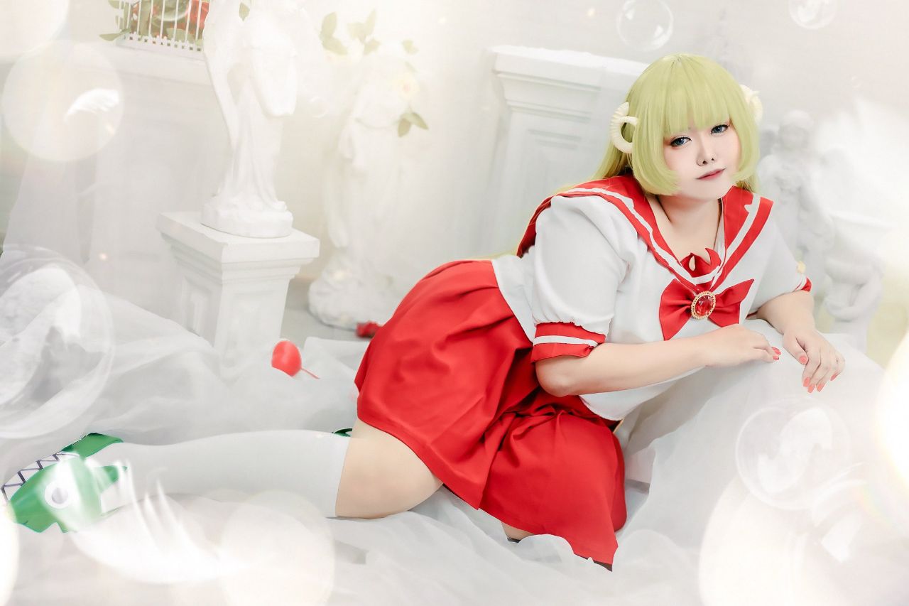 Valac's strict guardian forgotten in pleasure