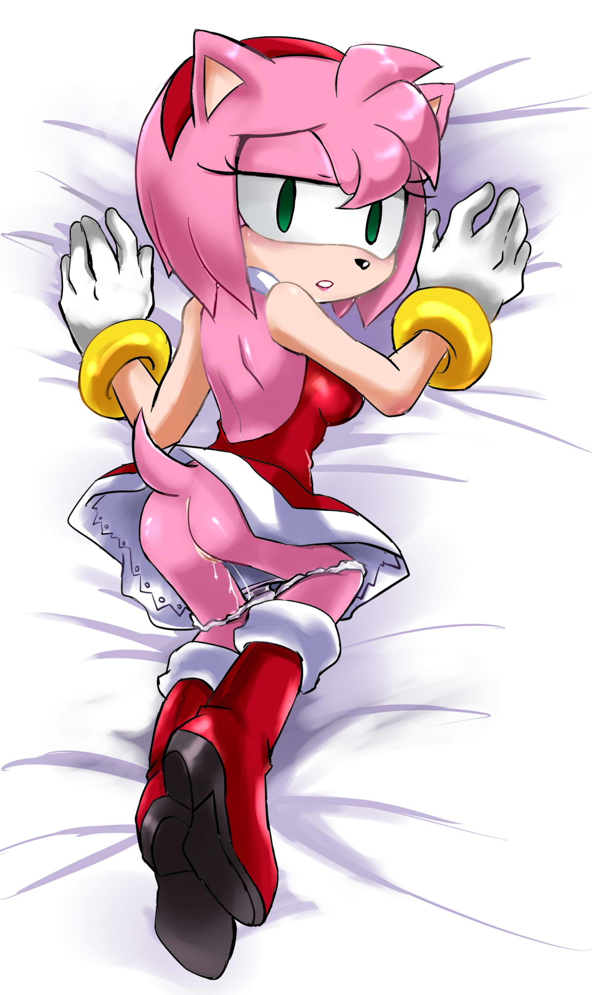 Amy Rose Is Naked